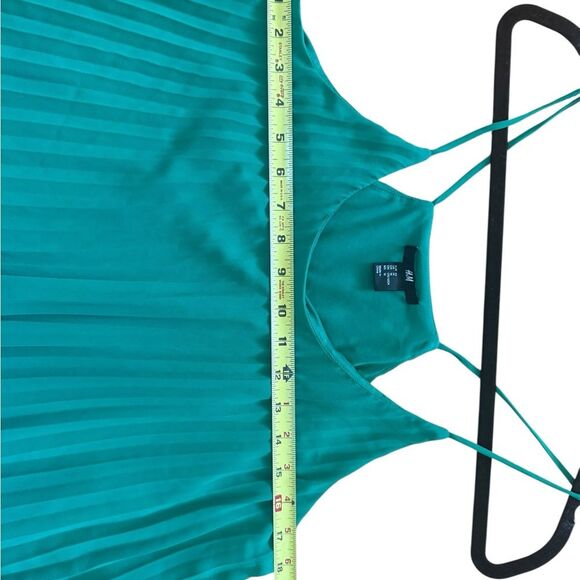 H&M green midi flowy dress, Size 14 - Picture 7 of 7